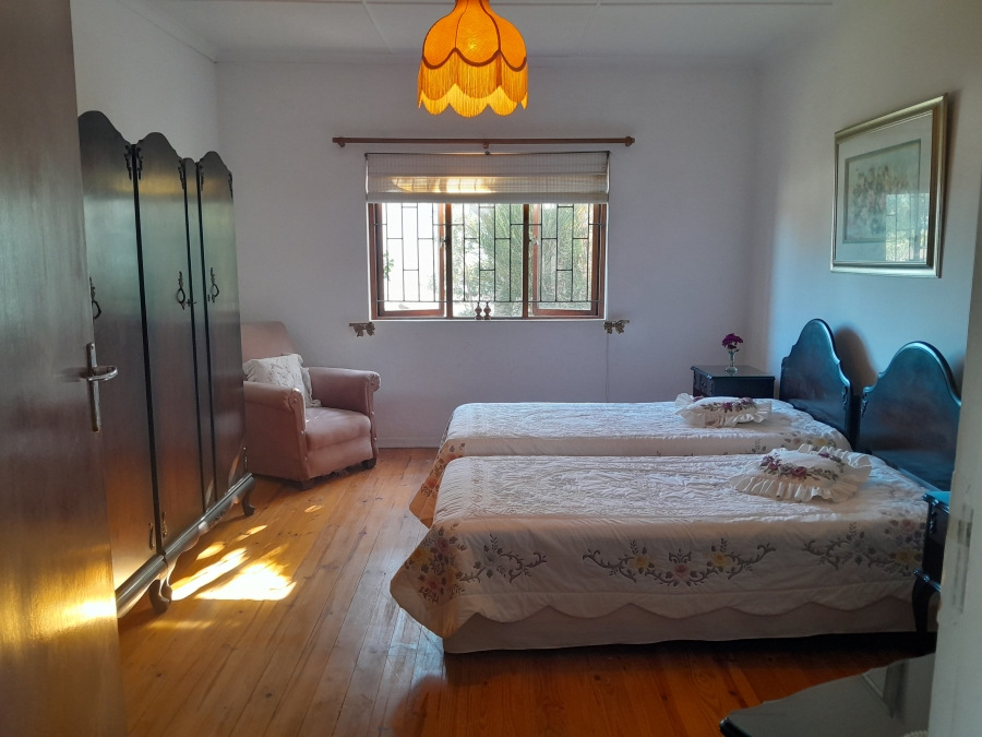 4 Bedroom Property for Sale in Gansbaai Central Western Cape